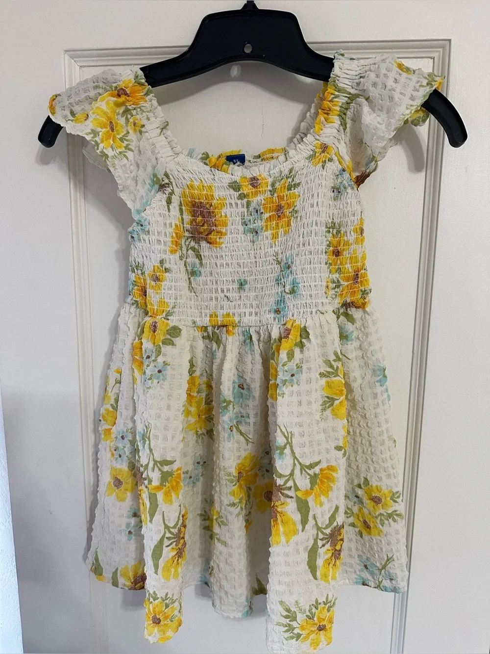 Girls Old Navy White Floral Sundress